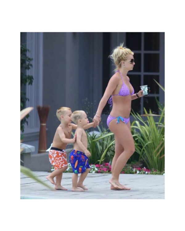 https://www.instagram.com/britneyspears/