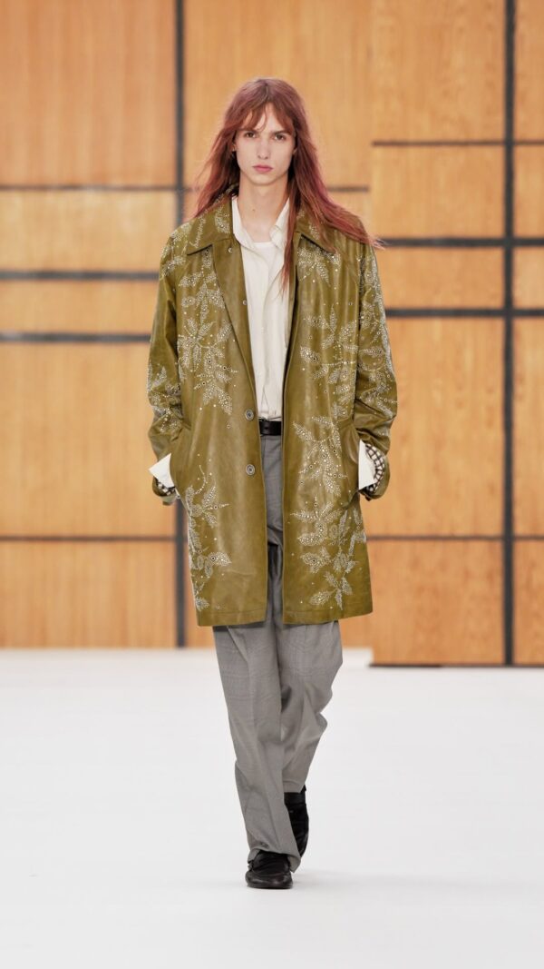 https://www.instagram.com/burberry/