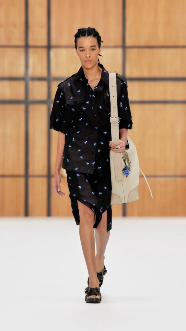 https://www.instagram.com/burberry/