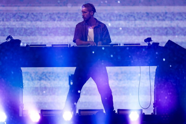 &Omicron; Calvin Harris &sigma;&epsilon; &iota;&sigma;&tau;&omicron;&rho;&iota;&kappa;ή &epsilon;&mu;&phi;ά&nu;&iota;&sigma;&eta; &sigma;&tau;&omicron; S&atilde;o Paulo, ό&pi;&omicron;&upsilon; έ&sigma;&pi;&alpha;&sigma;&epsilon; έ&nu;&alpha; &Pi;&alpha;&gamma;&kappa;ό&sigma;&mu;&iota;&omicron; &Rho;&epsilon;&kappa;ό&rho; Guinness &mu;&epsilon; &tau;&eta; &mu;&omicron;&upsilon;&sigma;&iota;&kappa;ή &tau;&omicron;&upsilon;.