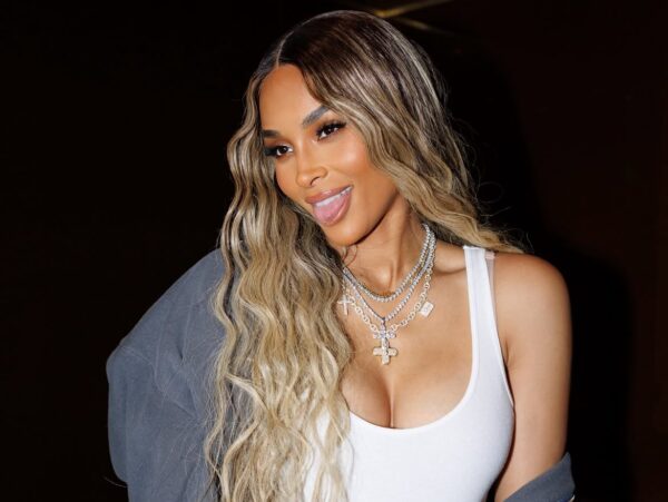 Ciara: Η 9χρονη κόρη της «κατάλαβε» την εγκυμοσύνη της πριν την ίδια