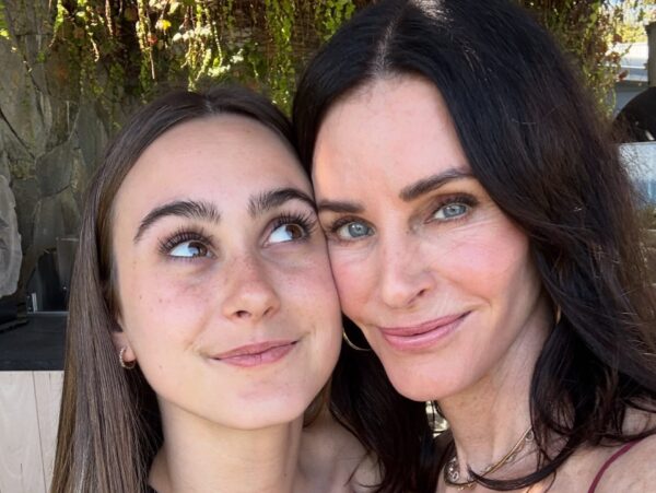 Courtney Cox: Σκηνοθετεί την κόρη της Coco Arquette στη νέα της ταινία και δεν κρύβει τον θαυμασμό της