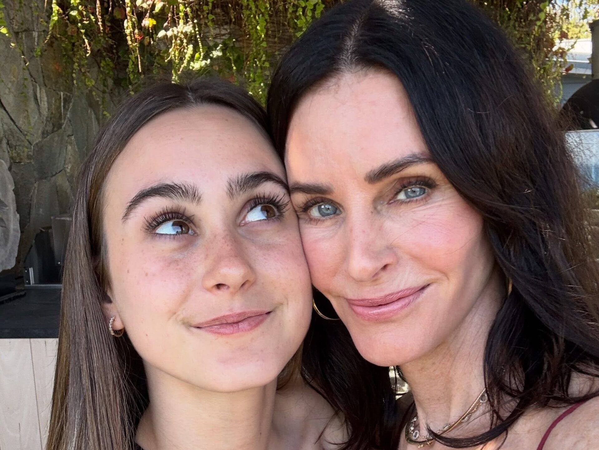 Courtney Cox: Σκηνοθετεί την κόρη της Coco Arquette στη νέα της ταινία και δεν κρύβει τον θαυμασμό της