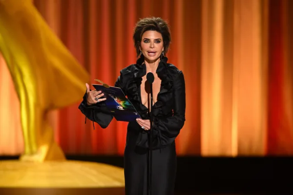 https://www.instagram.com/televisionacad/