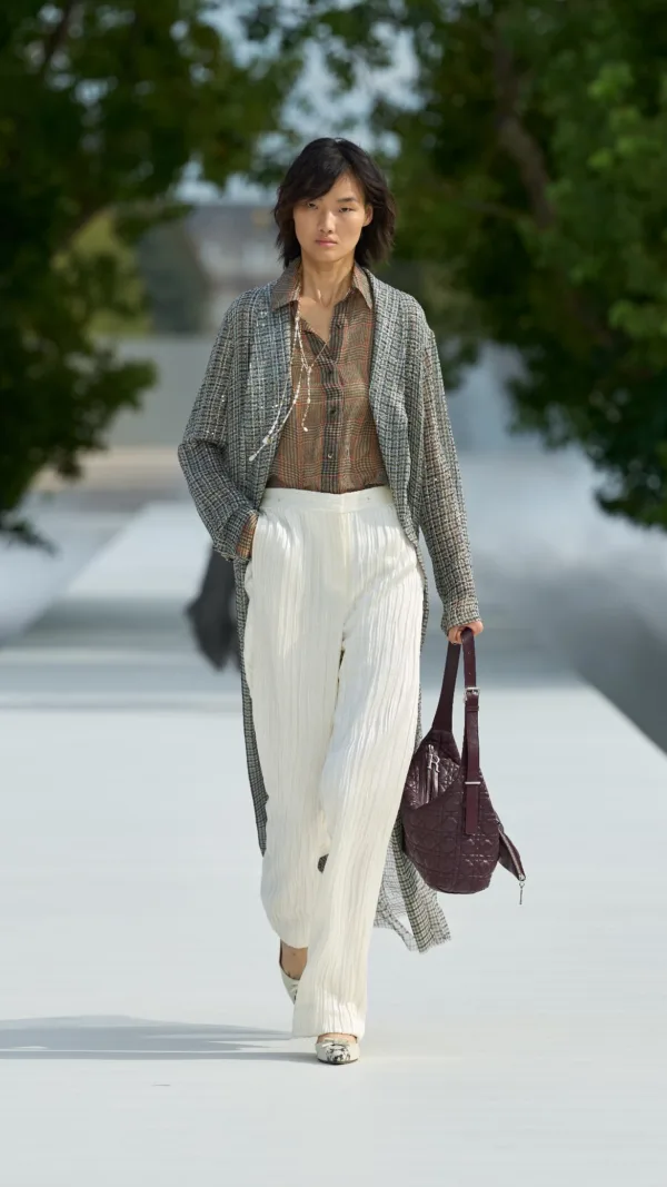 https://www.instagram.com/dior/?hl=el