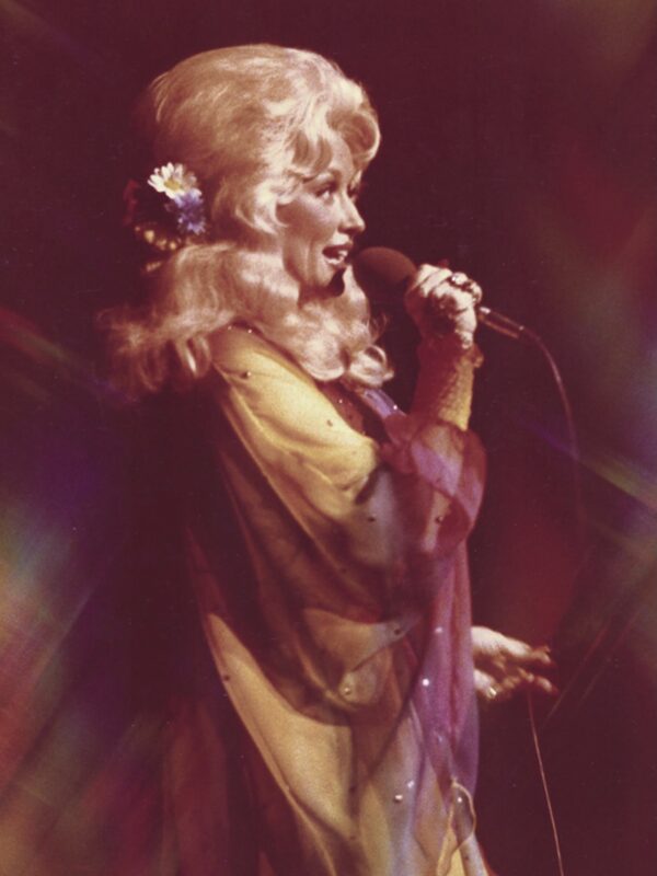 https://www.instagram.com/dollyparton/