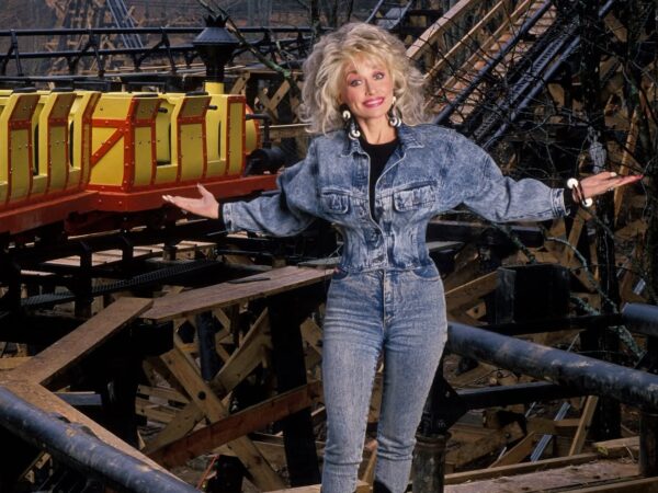 Dolly Parton: Η τελευταία ηχογράφηση με τους U2 λίγο πριν φύγει από τη ζωή