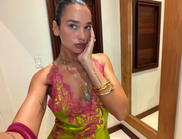 https://www.instagram.com/dualipa/