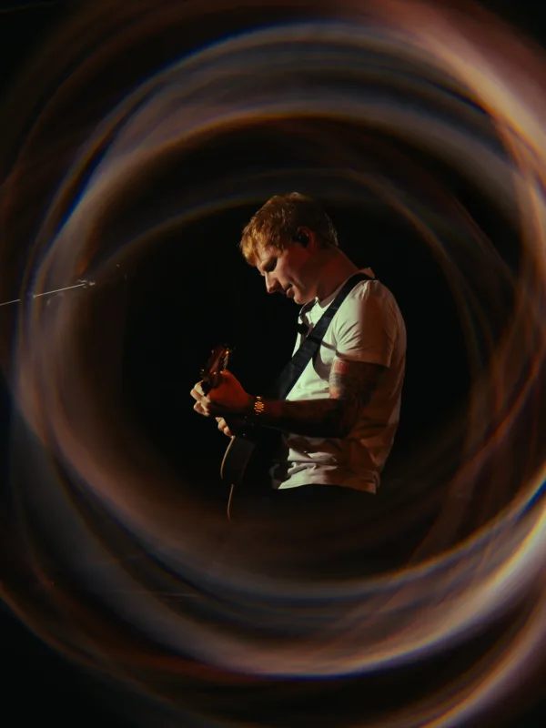 https://www.instagram.com/teddysphotos/