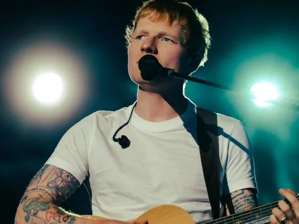 https://www.instagram.com/teddysphotos/