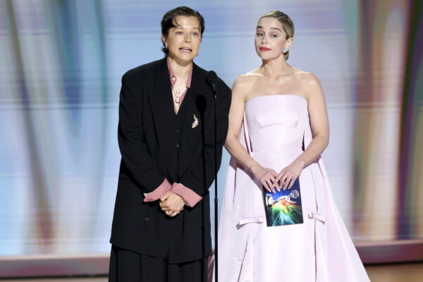 Emmy 2026: Η Emilia Clarke και η Emma D’Arcy έφεραν το «Game of Thrones» ξανά στη σκηνή