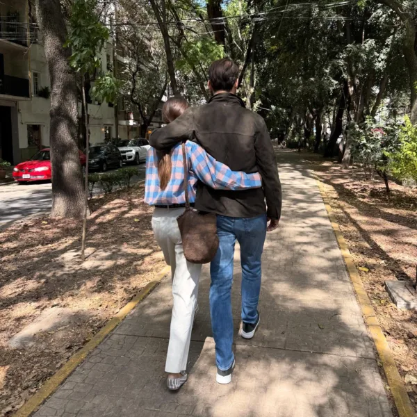 https://www.instagram.com/ninaflohr/