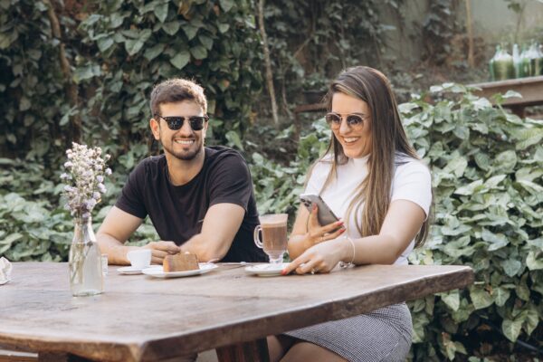 Όταν η ευγένεια γίνεται παγίδα: Η τακτική για να βάλεις όρια στους γύρω σου χωρίς να απολογείσαι