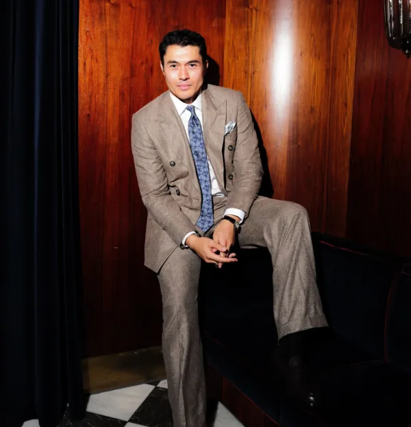 https://www.instagram.com/henrygolding/