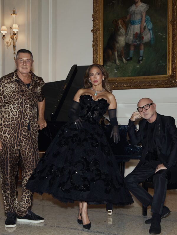 https://www.instagram.com/jlo/
