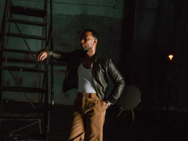 John Legend – Pharrell Williams: Μάς έδωσαν μια πρώτη γεύση από το «Muse» – Τι να περιμένουμε στις 23 Οκτωβρίου