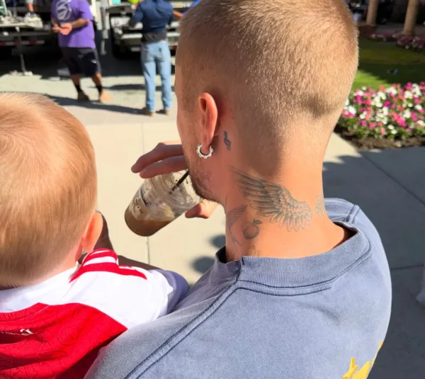 justin_bieber_jack_blues (5)