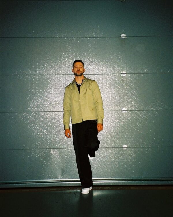 20 χρόνια μετά, ο Justin Timberlake μάς γύρισε στα 00s με το album που άλλαξε τα πάντα