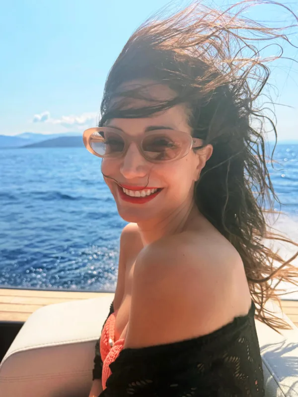 https://www.instagram.com/katerina_geronikolou/