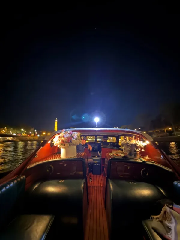 https://www.instagram.com/lewishamilton/