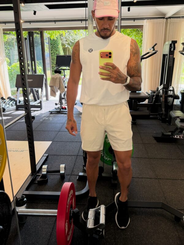 https://www.instagram.com/lewishamilton/