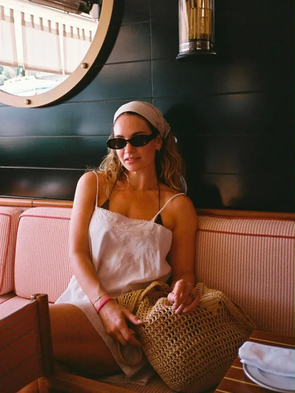 https://www.instagram.com/lilyjamesofficial/