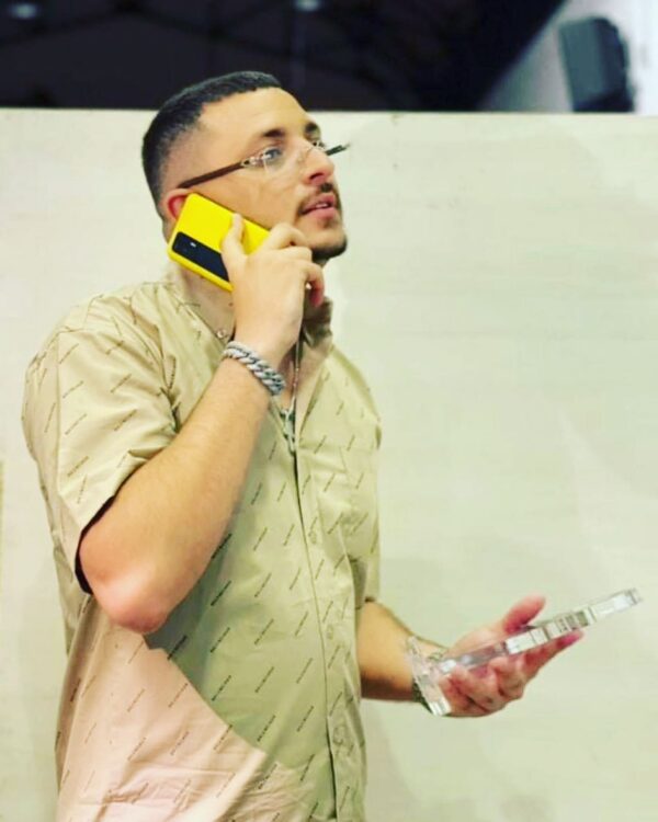 https://www.instagram.com/madclip