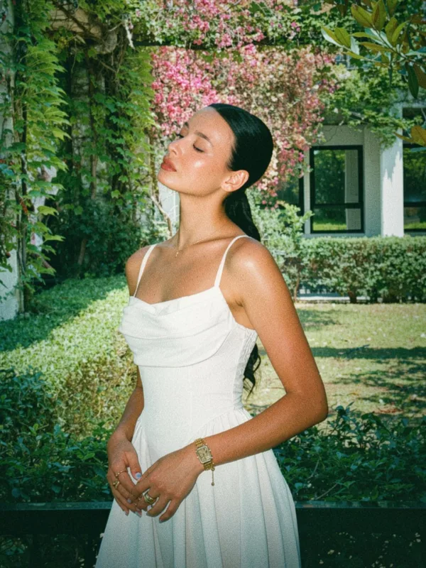 https://www.instagram.com/maria__apostolaki/