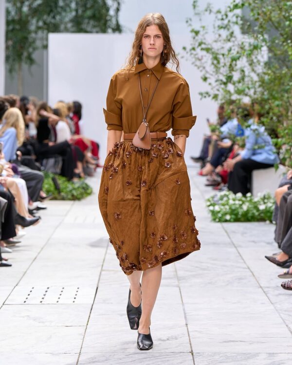 https://www.instagram.com/michaelkors/