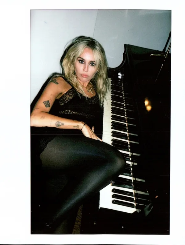 https://www.instagram.com/Miley/