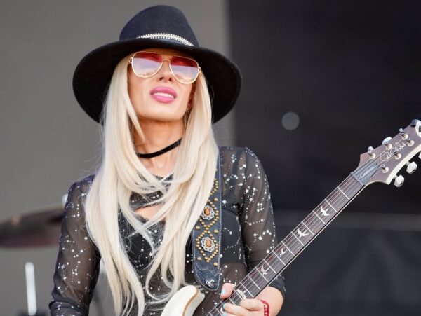 Orianthi: «What an honor» – Το μήνυμα μετά τη σκηνή με την Άννα Βίσση στο ΟΑΚΑ