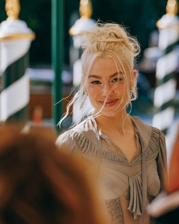 Η Phoebe Bridgers μπροστά στην κάμερα του Conor Oberst – Η νέα ταινία «Invention 13» έρχεται στο Beyond Fest