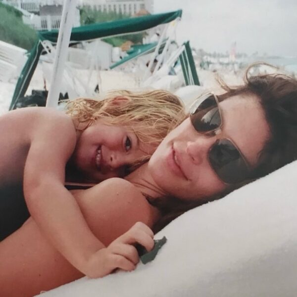 https://www.instagram.com/cindycrawford
