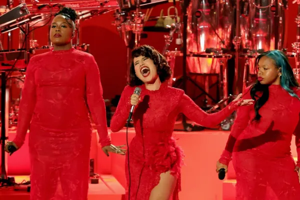 https://www.instagram.com/vmas/