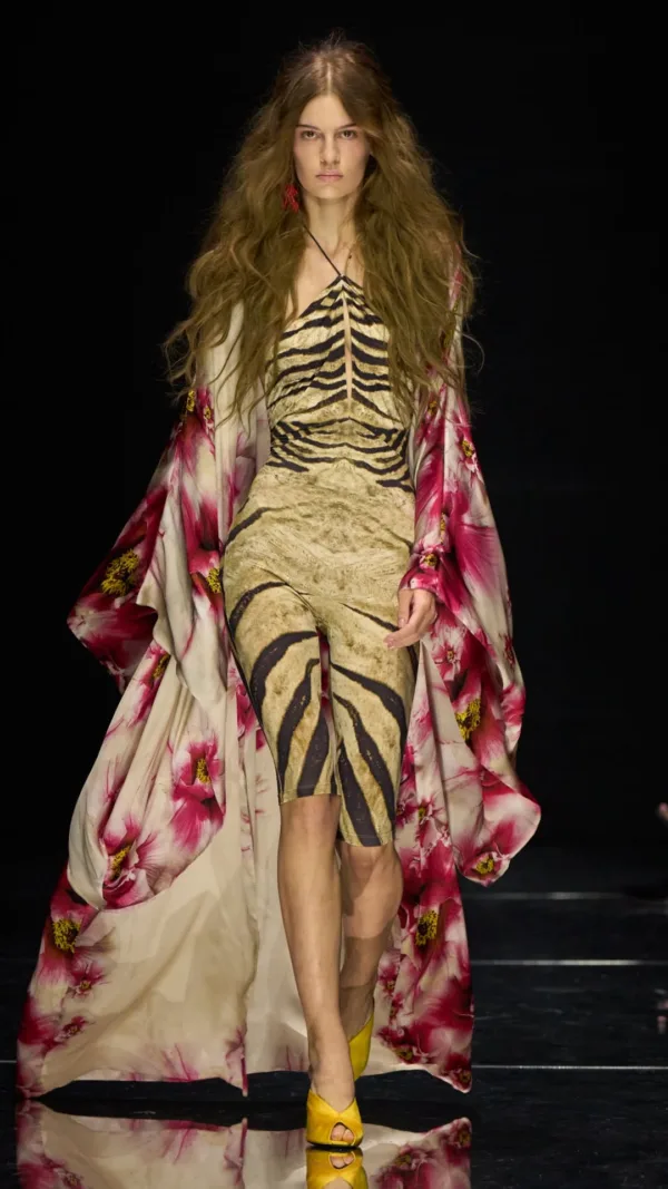 https://www.instagram.com/roberto_cavalli/