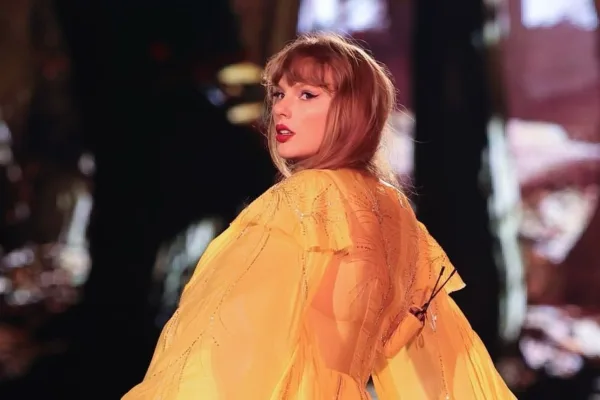 https://www.instagram.com/taylorswift