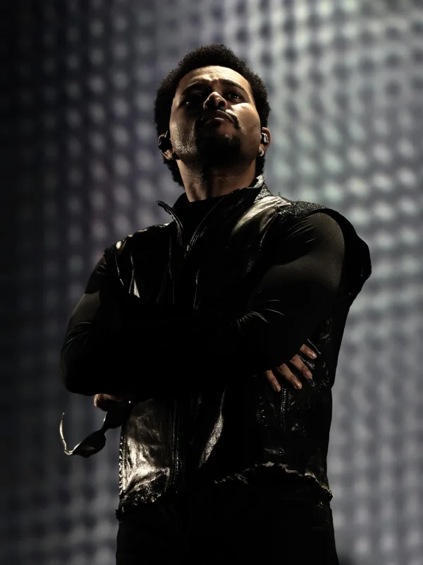 https://www.instagram.com/theweeknd/