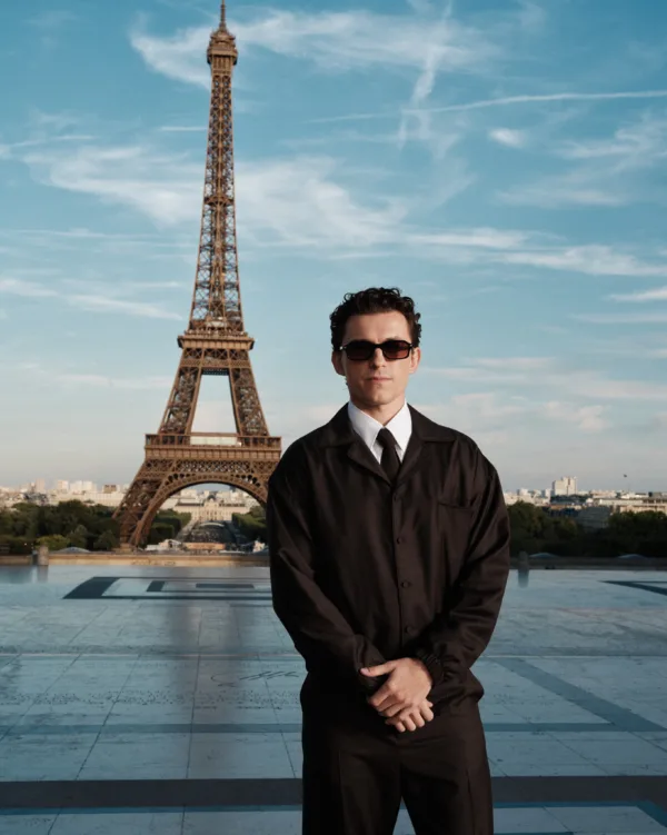 https://www.instagram.com/tomholland2013/