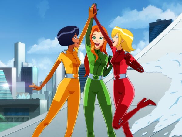 Τα gadgets των «Totally Spies!» γίνονται η πιο νοσταλγική beauty εμμονή της χρονιάς!