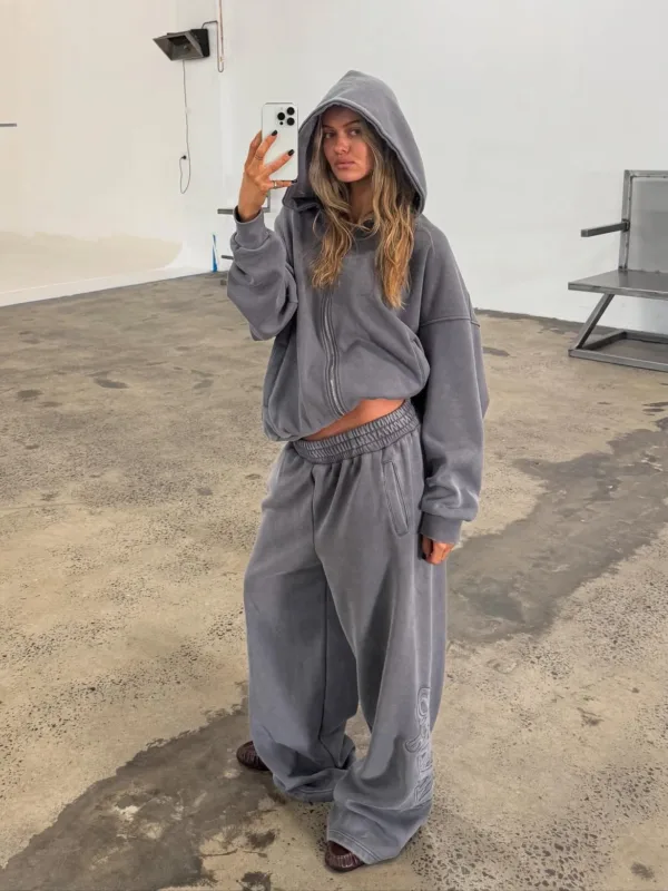track_pants_jacket