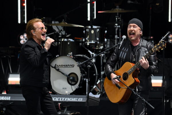 U2: Το μεγάλο comeback είναι γεγονός – Το «Carnaval de Luz» είναι το νέο άλμπουμ που όλοι περίμεναν