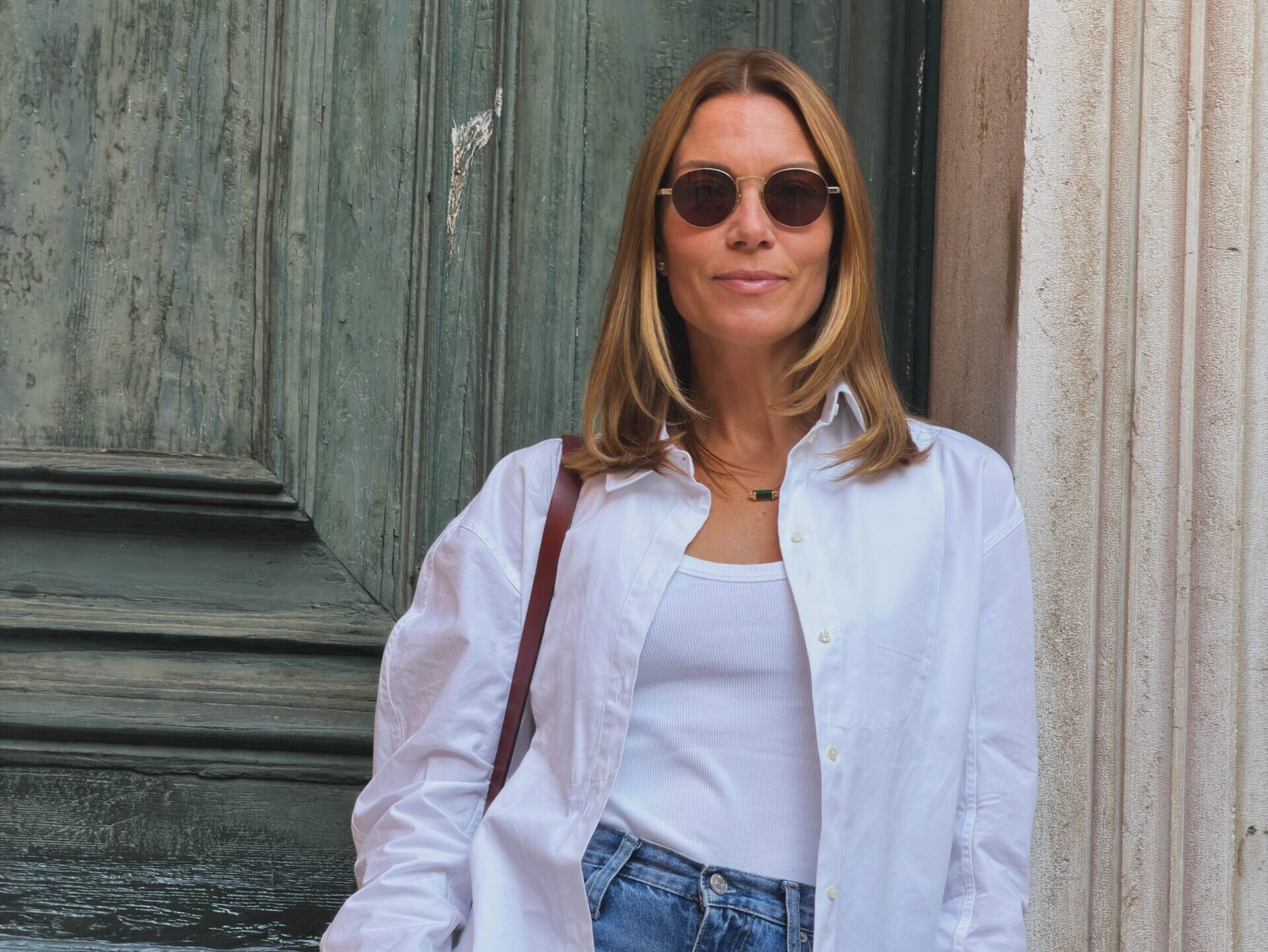 Το απόλυτο effortless look της Βίκυς Καγιά στη Βενετία – Πιο κομψή από ποτέ