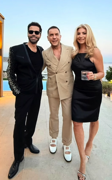 https://www.instagram.com/cosmopoliti/