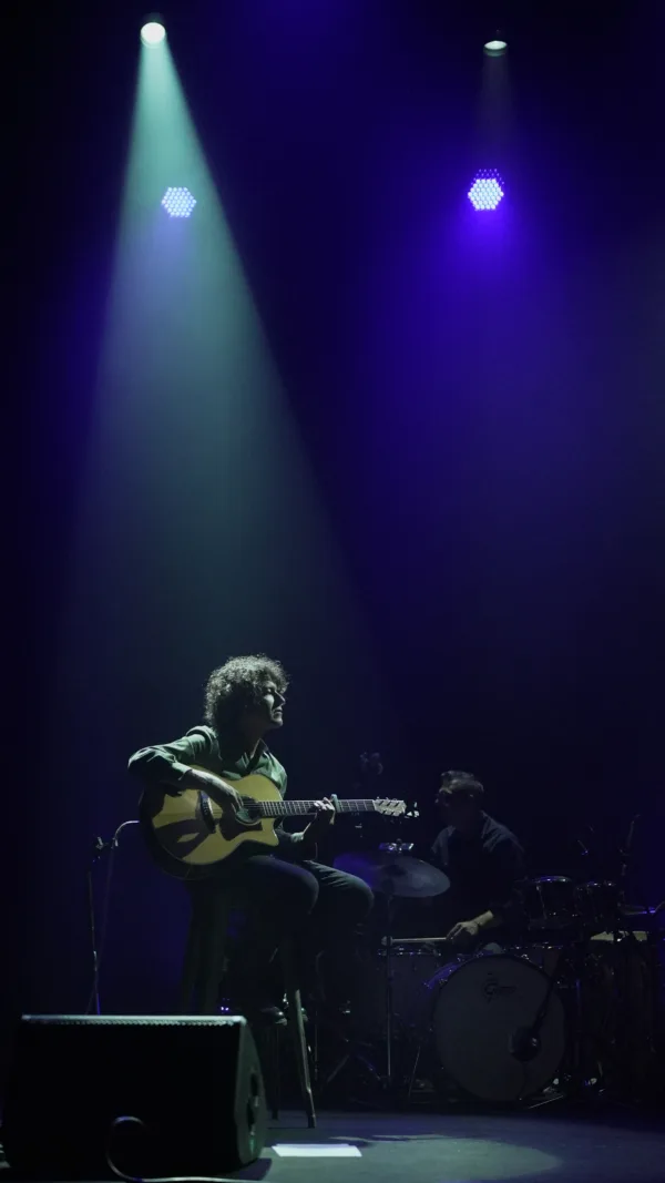09 - NV-Guitar-©Valentine Gautier