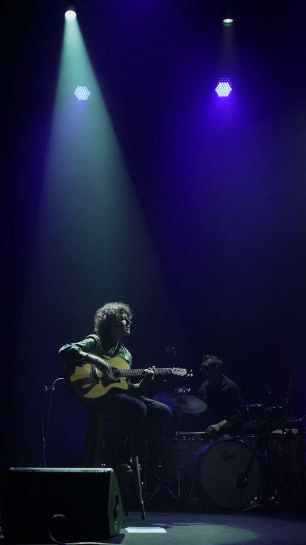 09 - NV-Guitar-©Valentine Gautier
