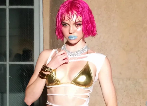 https://www.instagram.com/adelajergova