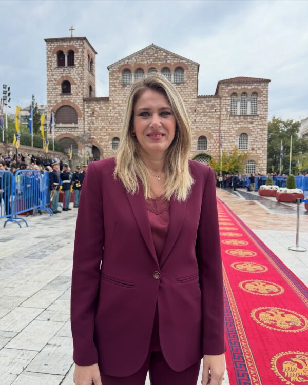 https://www.instagram.com/annaefthymiou