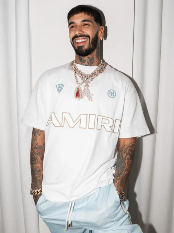 https://www.instagram.com/anuel/