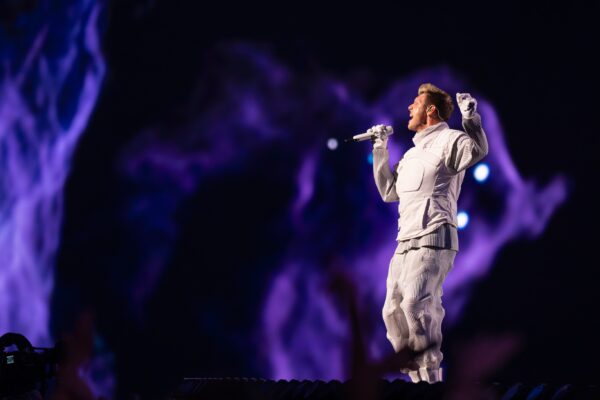 https://www.instagram.com/backstreetboys/