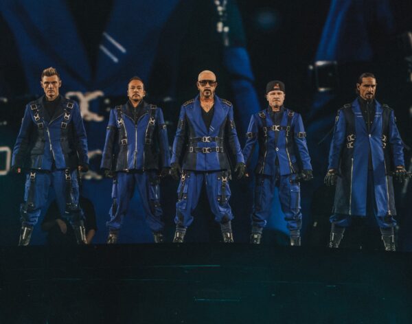 https://www.instagram.com/backstreetboys/